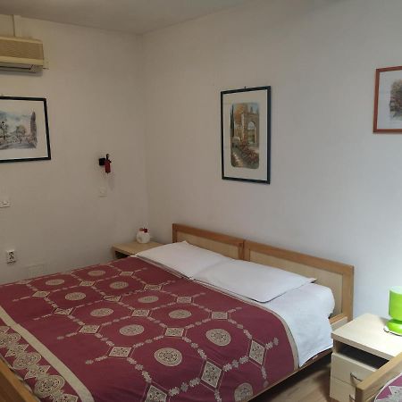 Accomodation Pertout โนวาโกริคา ภายนอก รูปภาพ