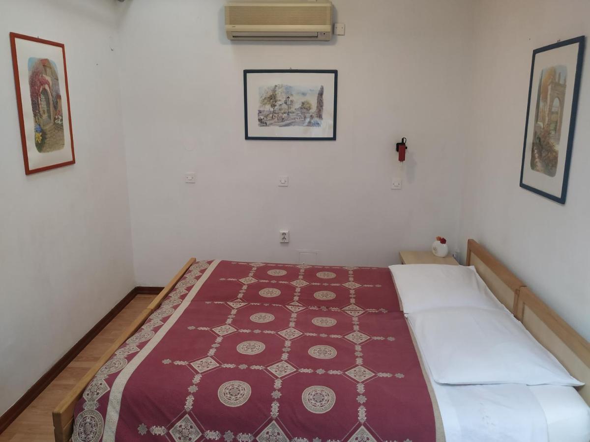 Accomodation Pertout โนวาโกริคา ภายนอก รูปภาพ