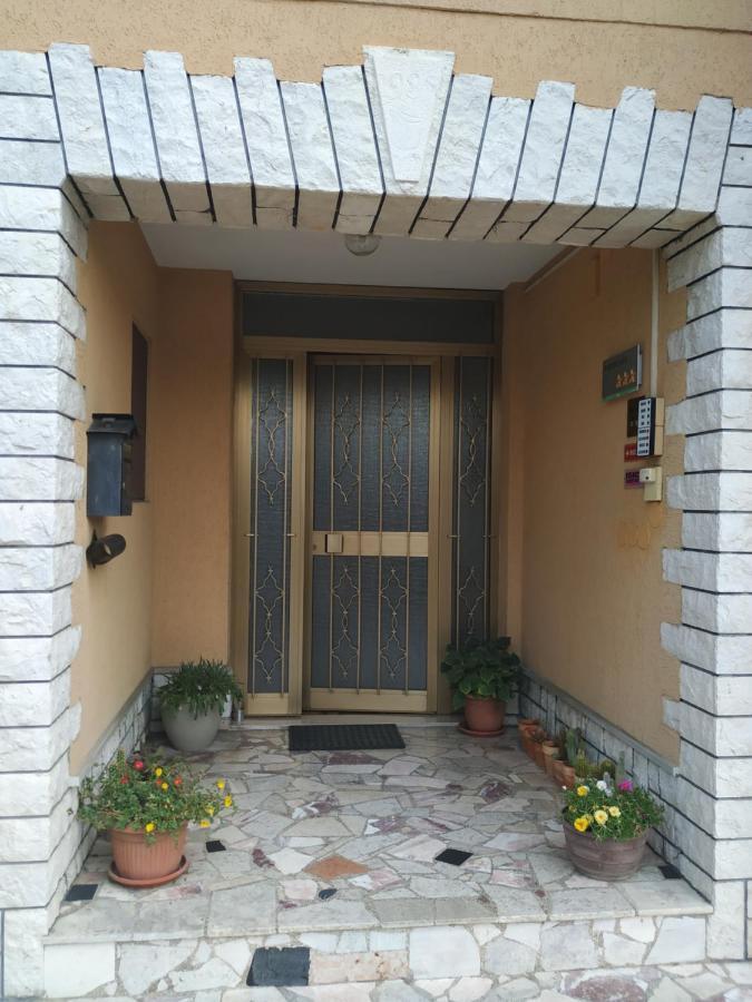Accomodation Pertout โนวาโกริคา ภายนอก รูปภาพ