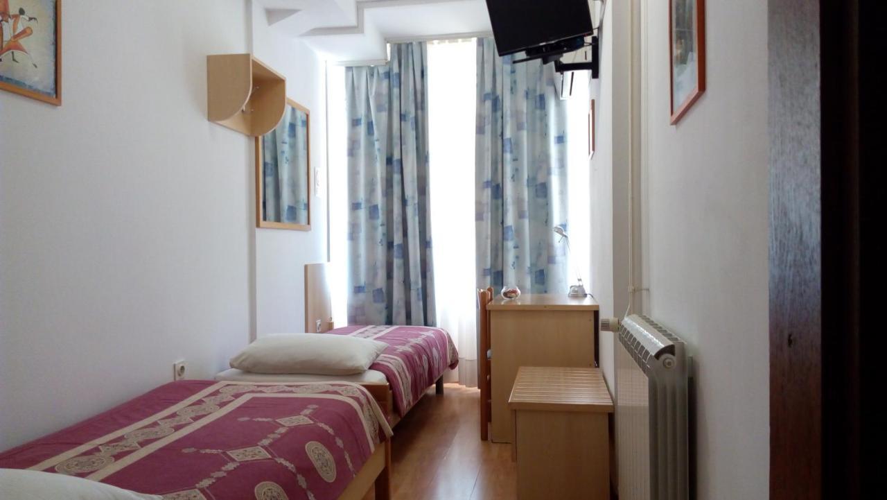 Accomodation Pertout โนวาโกริคา ภายนอก รูปภาพ