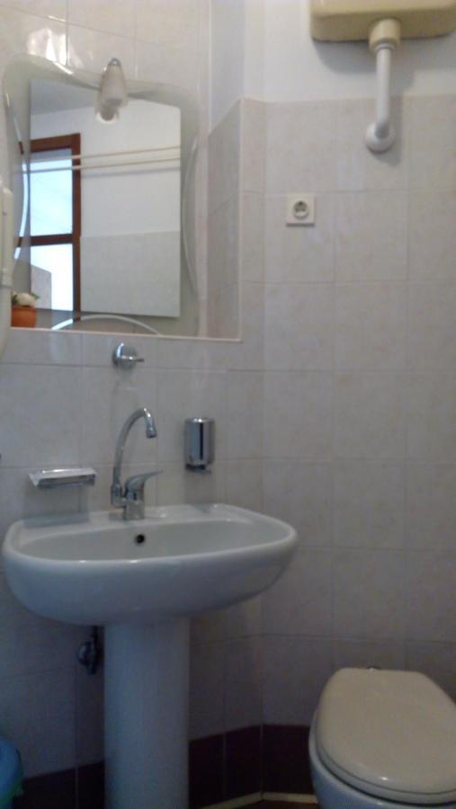 Accomodation Pertout โนวาโกริคา ภายนอก รูปภาพ